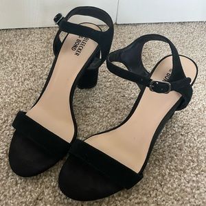 BLEECKER & BOND Heels